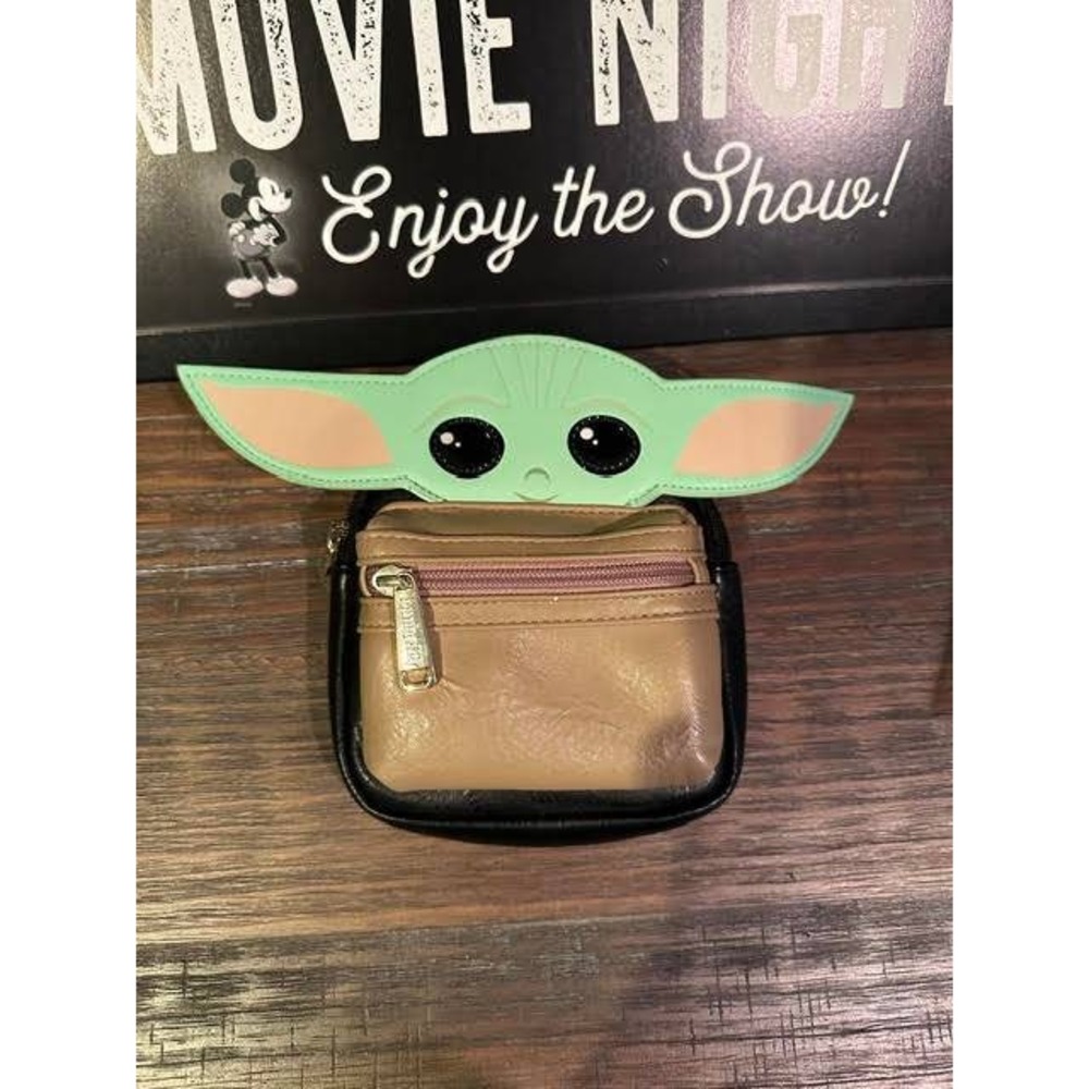 Loungefly Star Wars Grogu Baby Yoda Wristlet Coin Purse Bag The Mandalorian